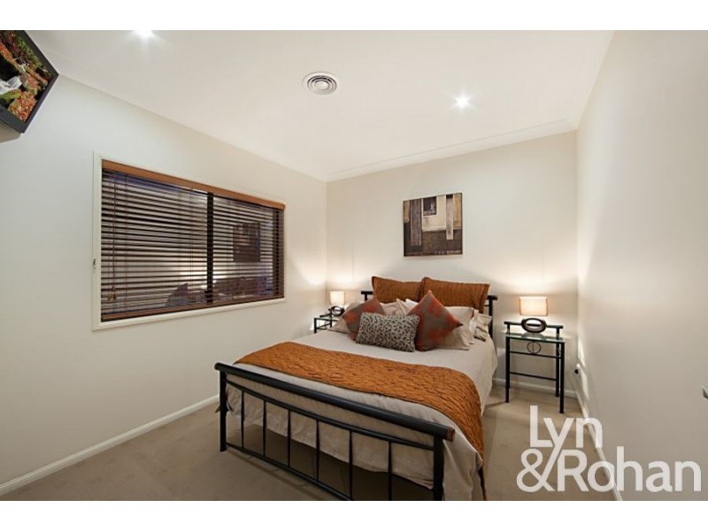 37 Keeper Court, Mount Louisa QLD 4814