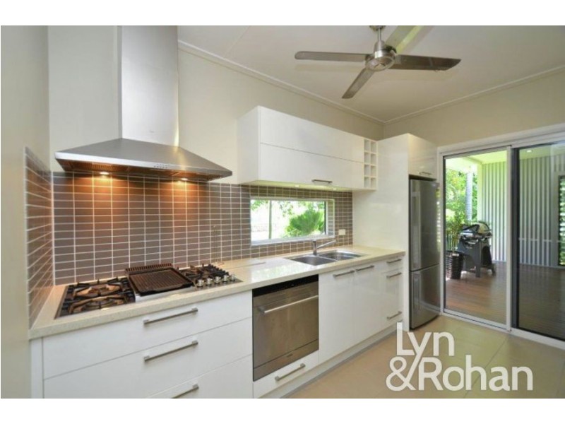 5 Lomax Street, Mysterton QLD 4812