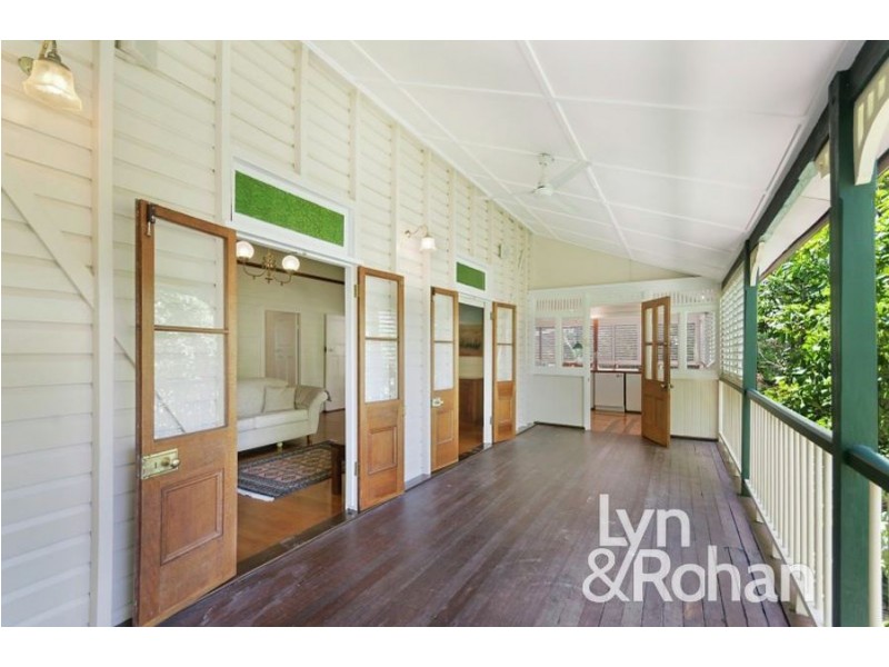 4 Claude Street, West End QLD 4810