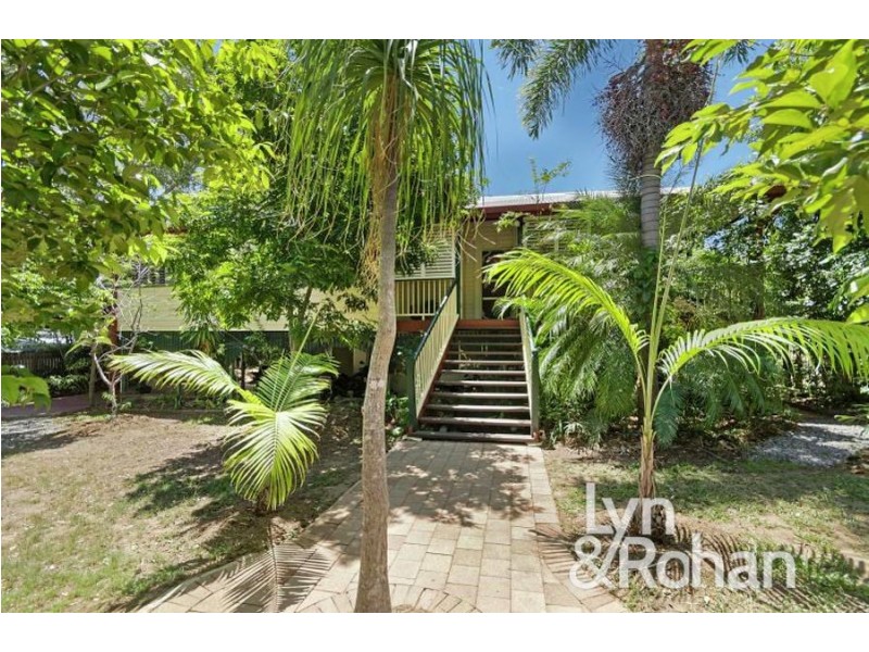 4 Claude Street, West End QLD 4810