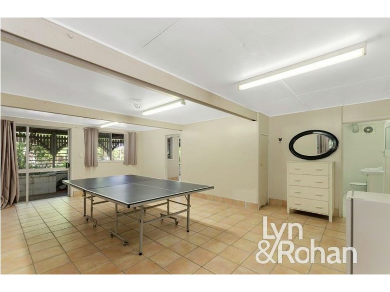 4 Claude Street, West End QLD 4810