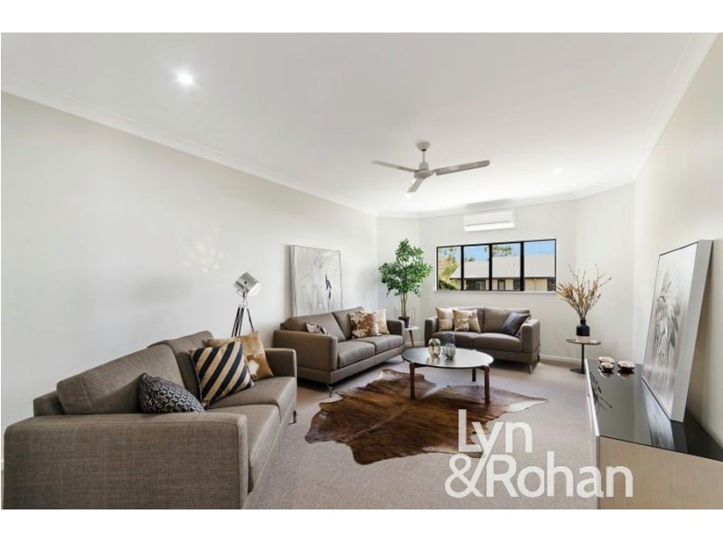 9 Phantom Place, Mount Louisa QLD 4814