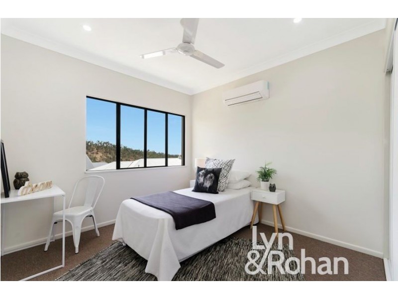 9 Phantom Place, Mount Louisa QLD 4814