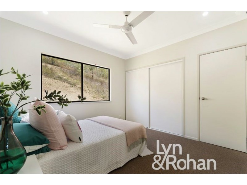 9 Phantom Place, Mount Louisa QLD 4814