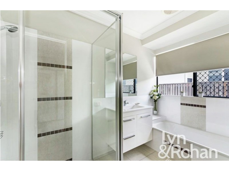 3 Arafura Close, Burdell QLD 4818