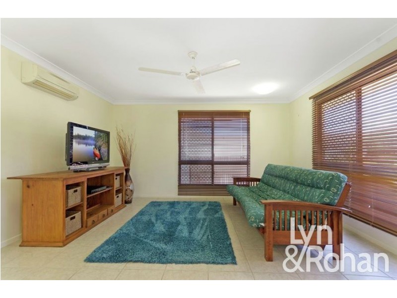 19 Palomar Court, Mount Louisa QLD 4814