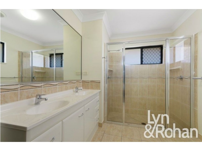 19 Palomar Court, Mount Louisa QLD 4814