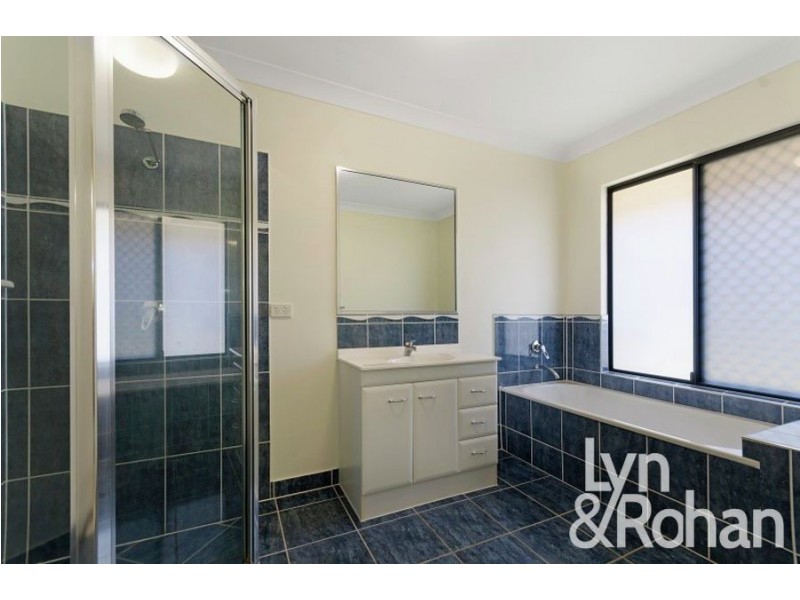 19 Palomar Court, Mount Louisa QLD 4814