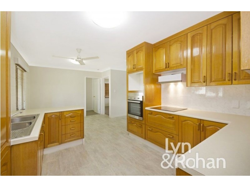 17 Shelton Street, Kirwan QLD 4817