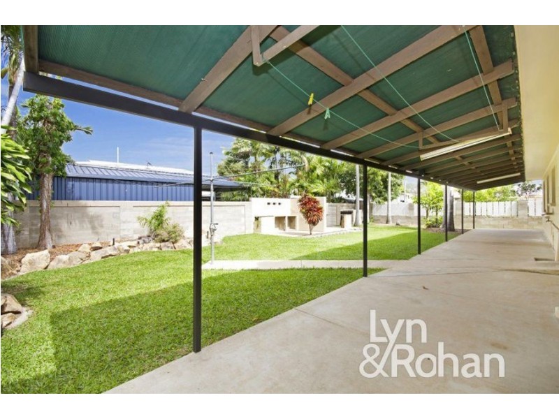 17 Shelton Street, Kirwan QLD 4817