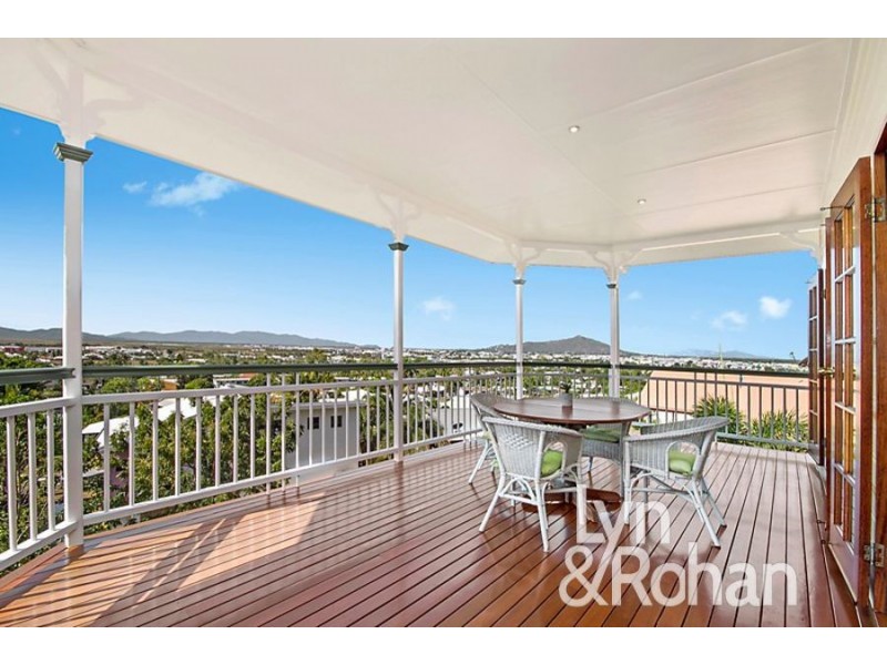 8 Tableland Terrace, Mount Louisa QLD 4814