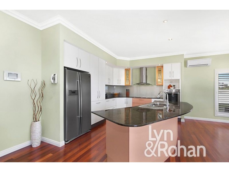 8 Tableland Terrace, Mount Louisa QLD 4814