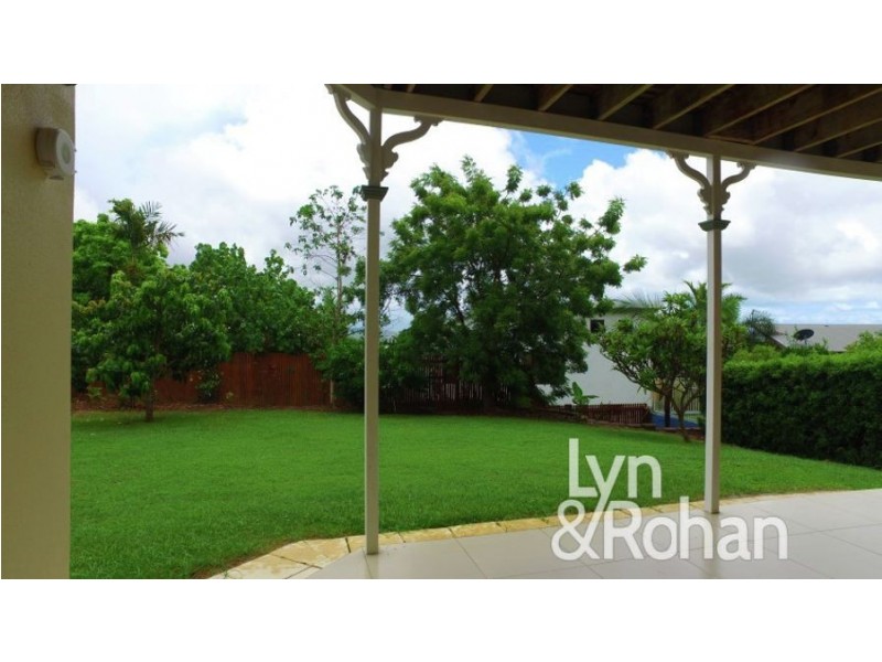 8 Tableland Terrace, Mount Louisa QLD 4814