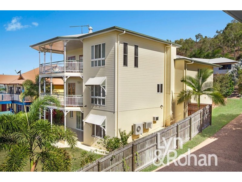 8 Tableland Terrace, Mount Louisa QLD 4814