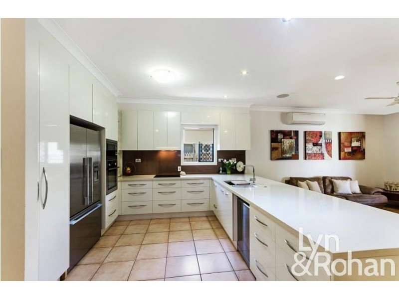 3 Riviera Circuit, Kirwan QLD 4817