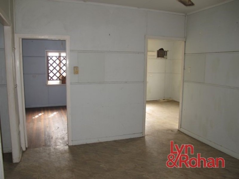 18 Collins Street, Aitkenvale QLD 4814