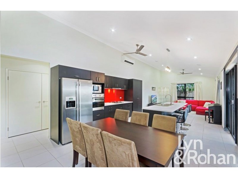 25 Stoneville Circuit, Mount Louisa QLD 4814