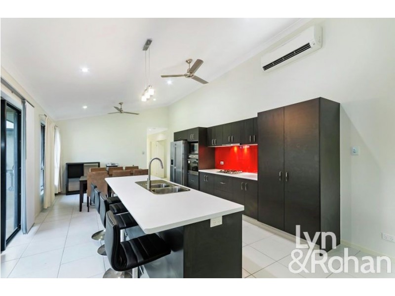 25 Stoneville Circuit, Mount Louisa QLD 4814