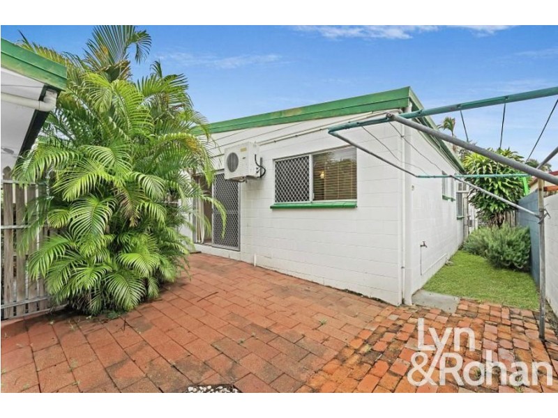 2/54 Ahearne Street, Hermit Park QLD 4812