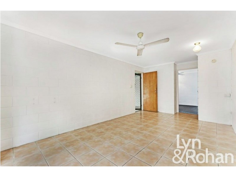2/54 Ahearne Street, Hermit Park QLD 4812