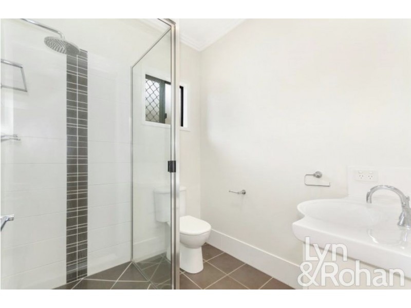 5 Keeper Court, Mount Louisa QLD 4814