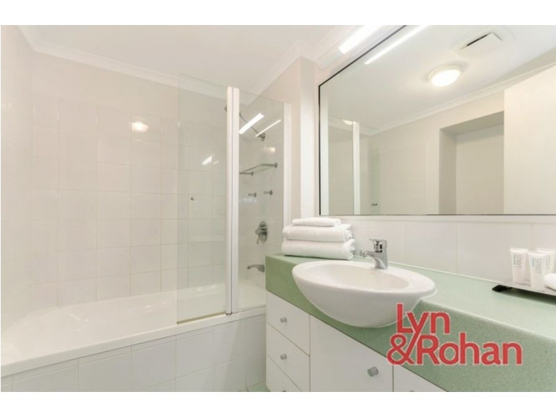 7/7 Mariners Drive, Townsville City QLD 4810