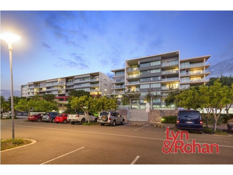 2305/6 Mariners Drive, Townsville City QLD 4810
