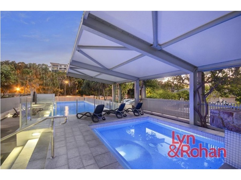 2305/6 Mariners Drive, Townsville City QLD 4810