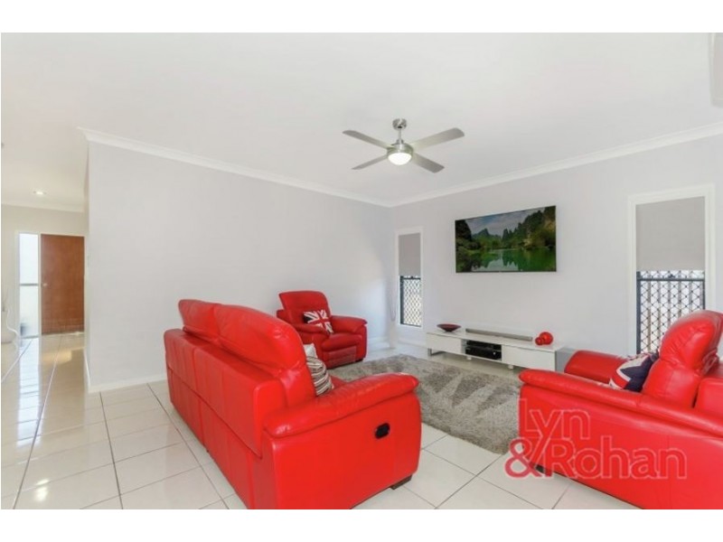 16 Makena Circuit, Burdell QLD 4818