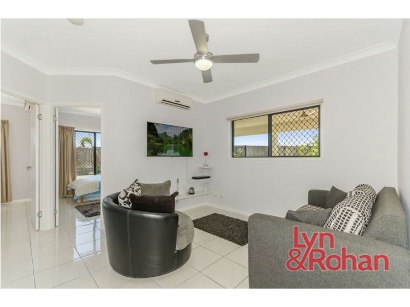 16 Makena Circuit, Burdell QLD 4818