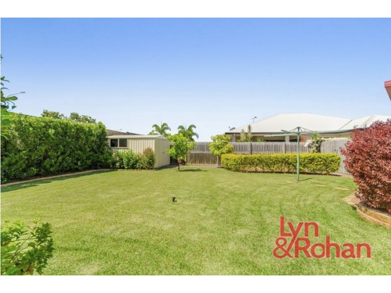 16 Makena Circuit, Burdell QLD 4818