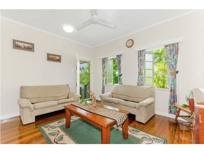 8 Soule Street, Hermit Park QLD 4812