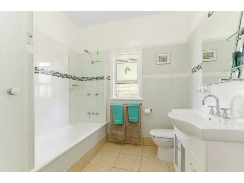 8 Soule Street, Hermit Park QLD 4812