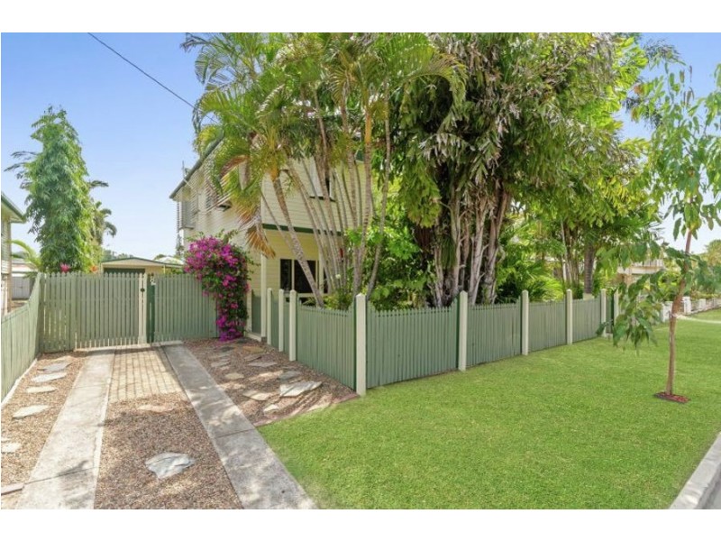 8 Soule Street, Hermit Park QLD 4812