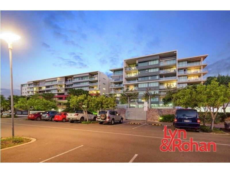 2504/6 Mariners Drive, Townsville City QLD 4810