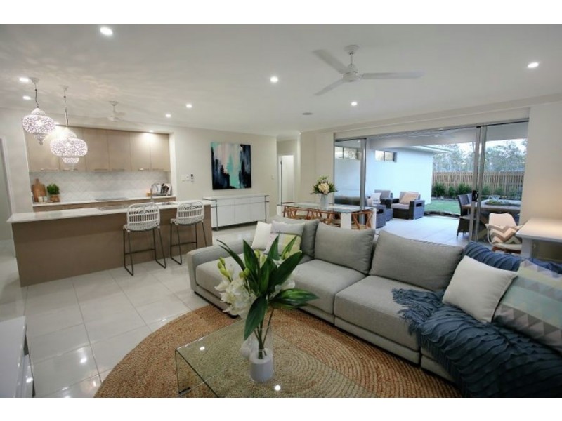 125 Sunhaven Boulevard, Burdell QLD 4818