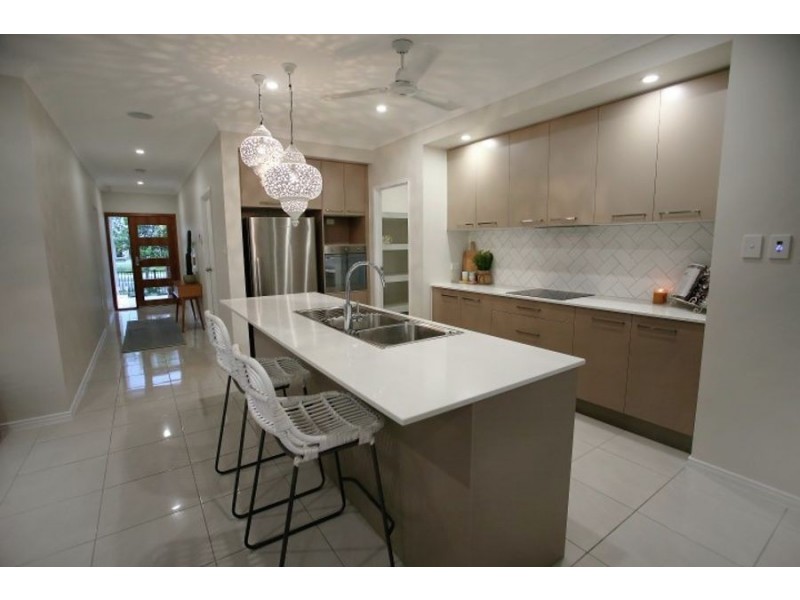 125 Sunhaven Boulevard, Burdell QLD 4818