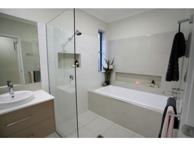 125 Sunhaven Boulevard, Burdell QLD 4818