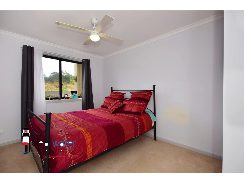 8 Swan Ridge Place, Moruya NSW 2537