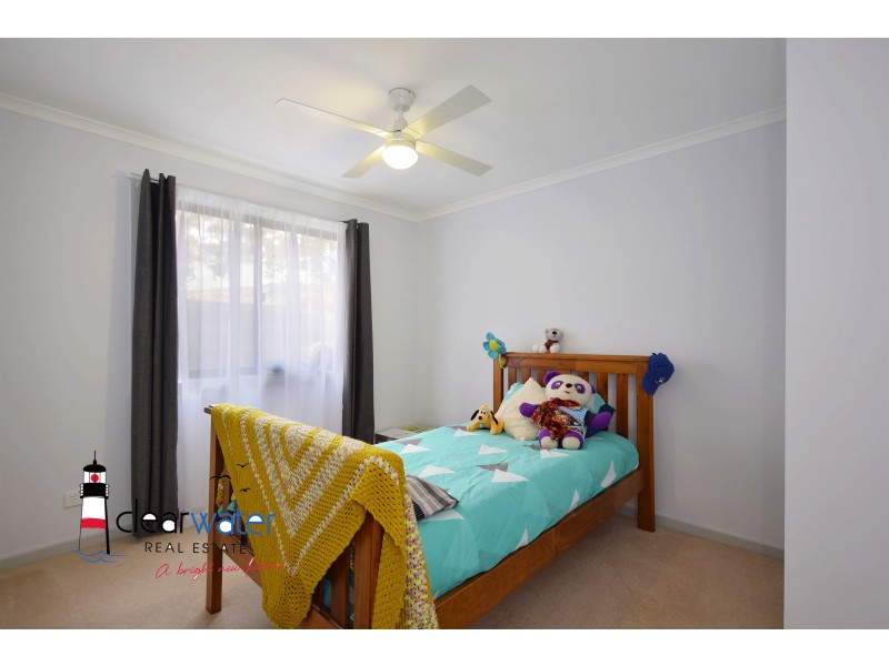 8 Swan Ridge Place, Moruya NSW 2537