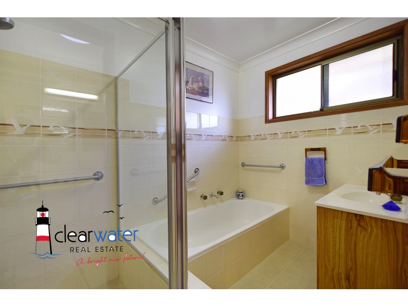 12 Attunga St, Dalmeny NSW 2546