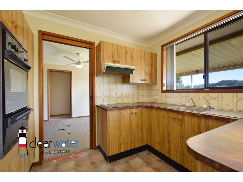 19 Hawdon St, Moruya NSW 2537