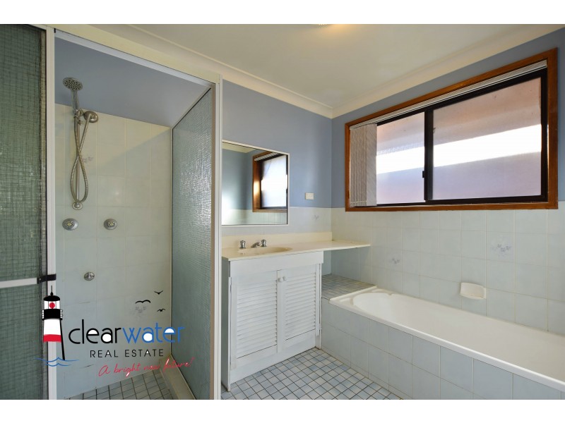 19 Hawdon St, Moruya NSW 2537