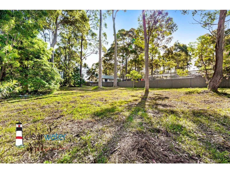 27 Lamont Young Dr, Mystery Bay NSW 2546