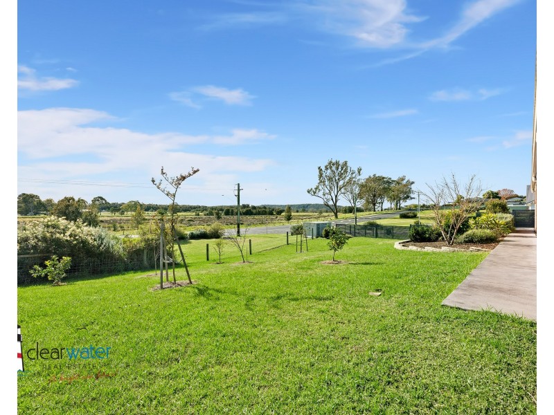 2 Braemar Dr, Moruya NSW 2537