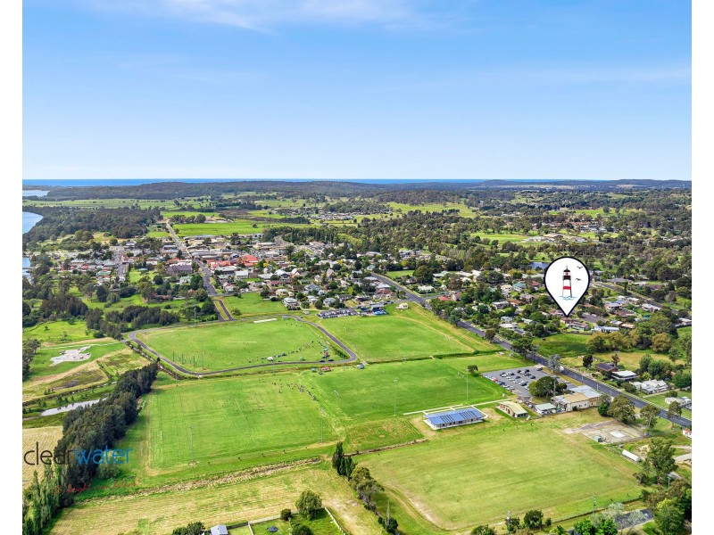 6 Ryan Pl, Moruya NSW 2537