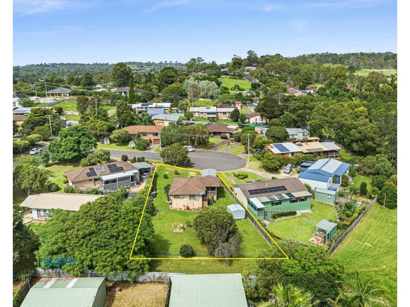 6 Ryan Pl, Moruya NSW 2537