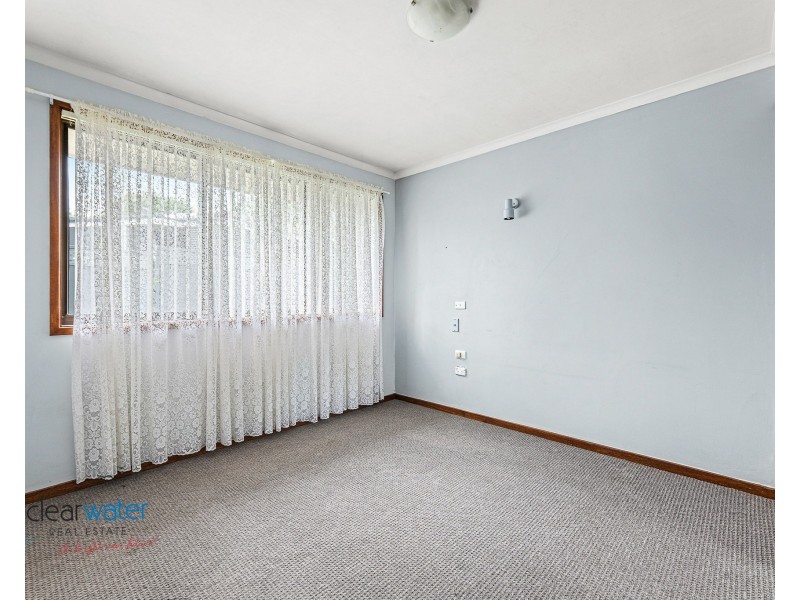 6 Ryan Pl, Moruya NSW 2537