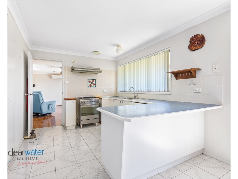 15 Anderson Ave, Tuross Head NSW 2537