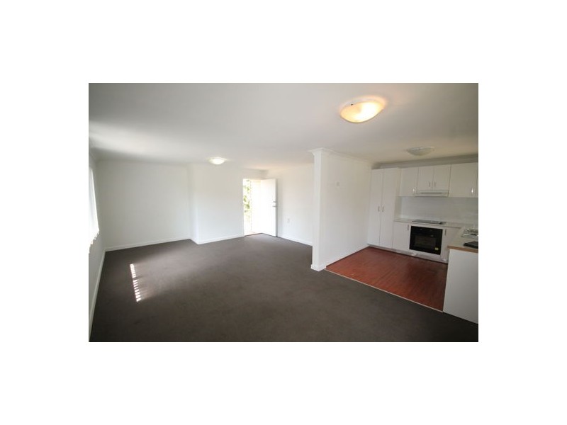 12 Celtis Place, Macquarie Fields NSW 2564